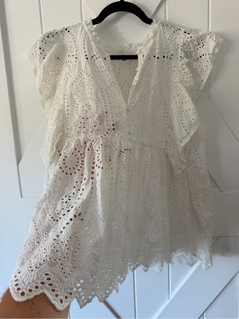 White Eyelet Ruffle Sleeve Women's Top - Picture 3 of 9